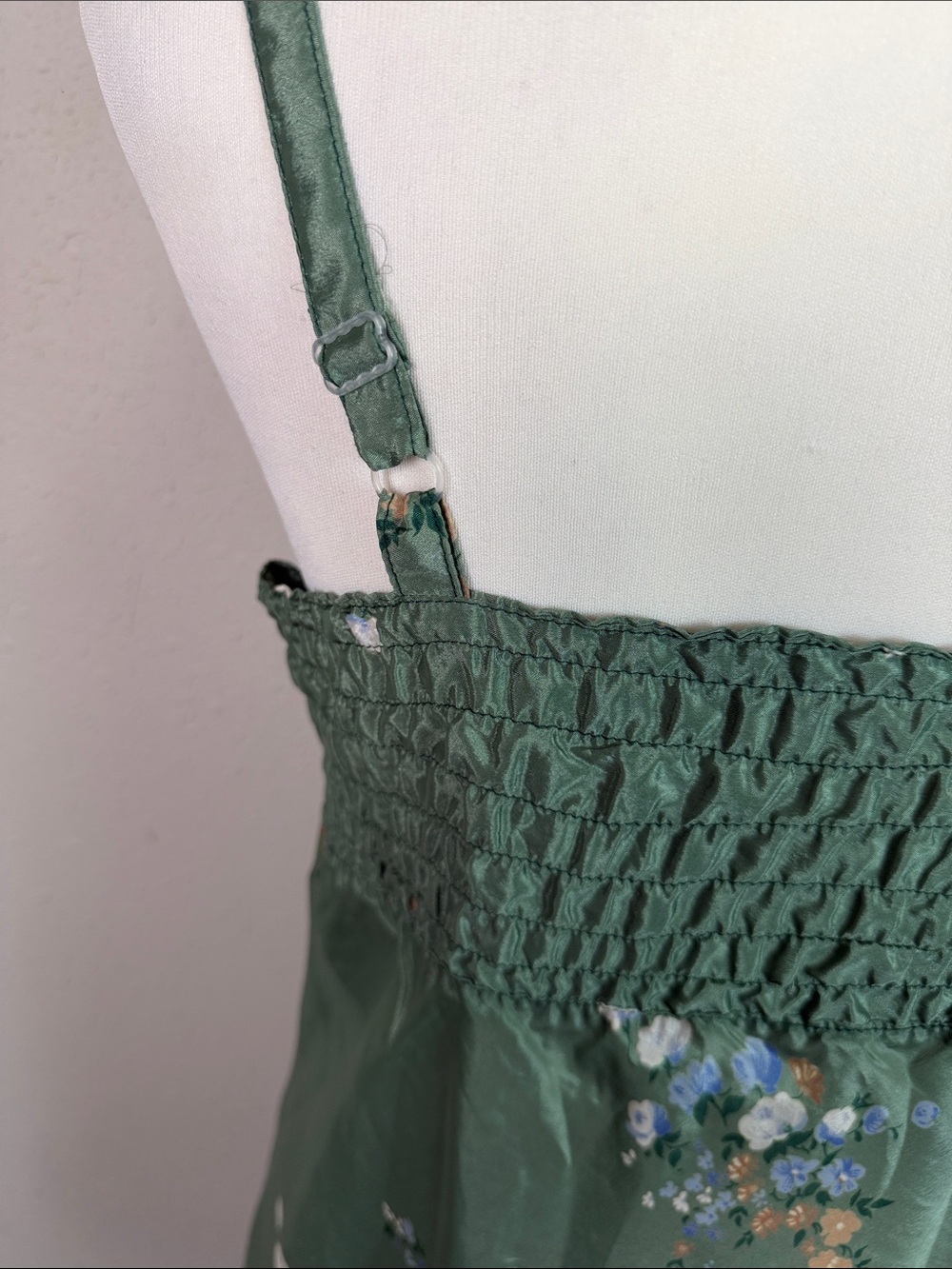 Vintage Horsefeathers Green Satin Floral Camisole Size XL Tie Front Lingerie - Picture 6 of 11